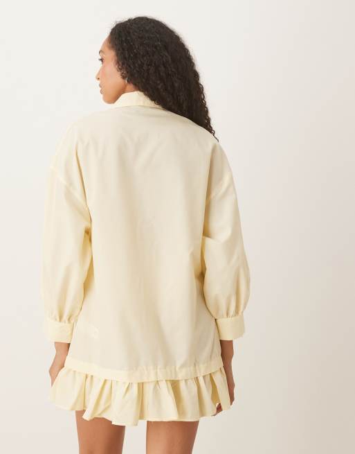 ASOS DESIGN - Lysegul mini-skjortekjole med lange ærmer og flæsekant, 3 af 4
