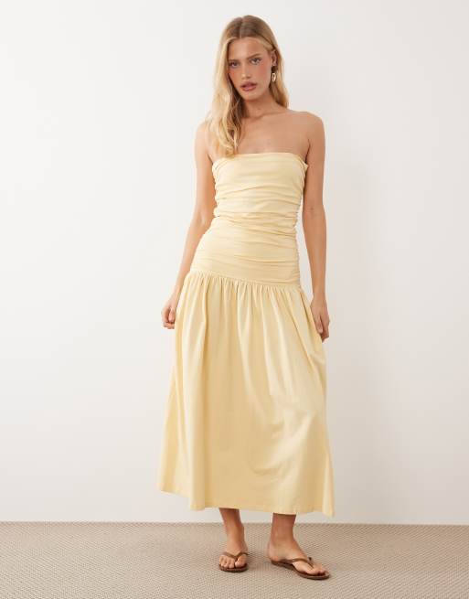 ASOS DESIGN - Lysegul rynket bandeau-maxikjole med lavtsiddende talje, 2 af 4