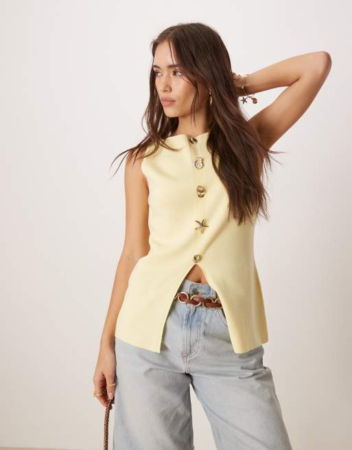 ASOS DESIGN - Lysegul strikket habitvest med smal halsudskæring og knapper, 3 af 4