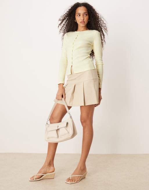 ASOS DESIGN - Lysegul top med gennemgående knapper i kompakt mini-ribstrik, 2 af 4