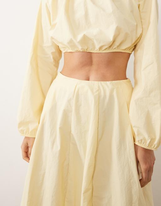 ASOS DESIGN - Lysegult sæt i tech-stil med voluminøs rund nederdel, 3 af 5