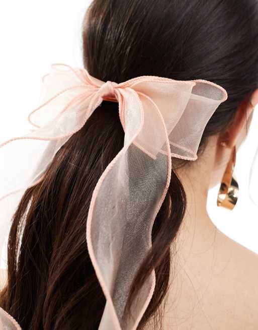 ASOS DESIGN - Lyserød hårklemme med sløjfedetalje med flæser i organza, 2 af 4