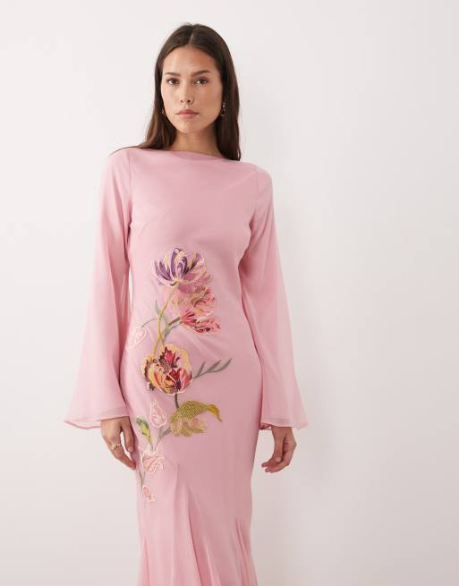 ASOS DESIGN - Lyserød maxikjole med lange ærmer, kiler, broderier og udsmykninger, 2 af 4