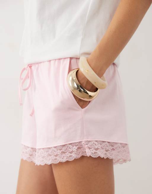 ASOS DESIGN - Lyserøde shorts i satin med løbesnor og blondekanter - Del af sæt, 4 af 5