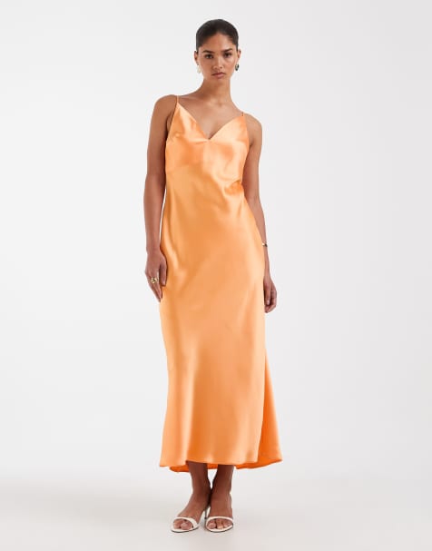 ASOS DESIGN - Lysorange midikjole i satin med høje spidser - view 1