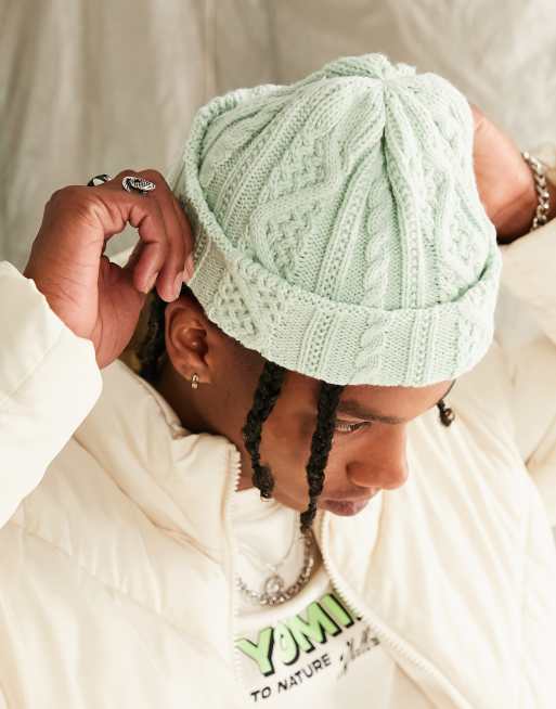 ASOS DESIGN – Mała prążkowana czapka beanie typu fisherman o warkoczowym splocie w zielonym kolorze