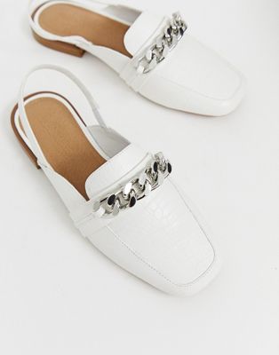 Made chain detail square toe loafers 