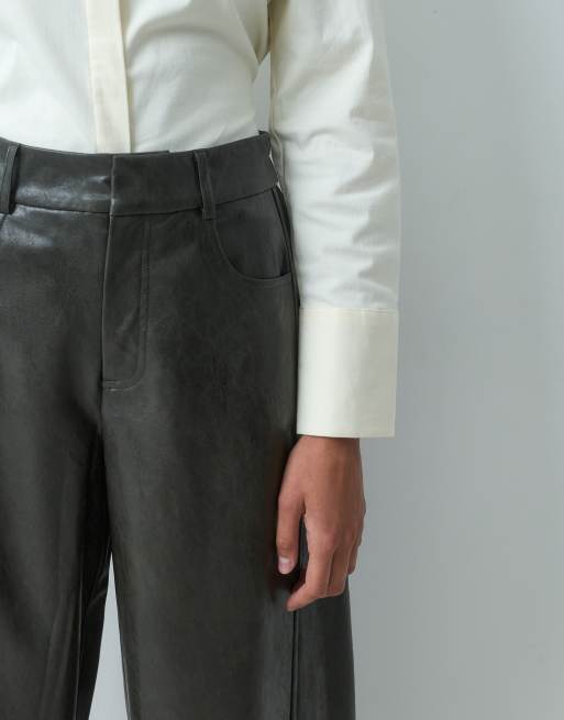 ASOS DESIGN maßgeschneiderte Barrel-Hose aus Kunstleder in Ink, 3 von 5