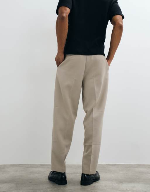ASOS DESIGN maßgeschneiderte, plissierte Oversize-Tapered-Hose in Stone mit Mikrostruktur, 2 von 5