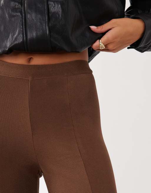 ASOS DESIGN maßgeschneiderte Steppnaht-Stirrup-Hose in Schokobraun, 3 von 5