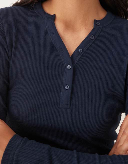 ASOS DESIGN - Maglia serafino attillata a maniche lunghe in piqué blu navy, 2 di 4