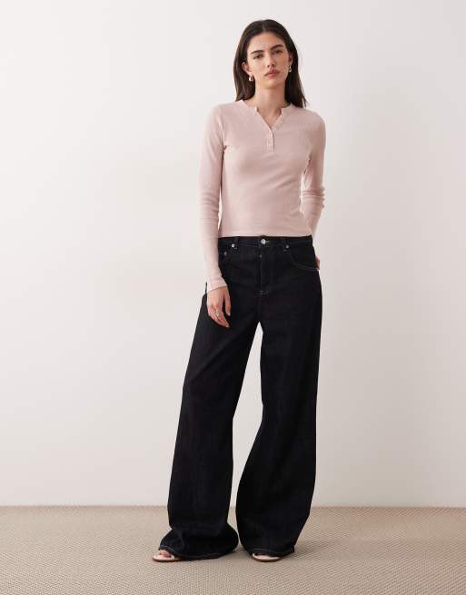 ASOS DESIGN - Maglietta a maniche lunghe ristretta in tessuto a nido d'ape rosa con collo serafino, 2 di 4