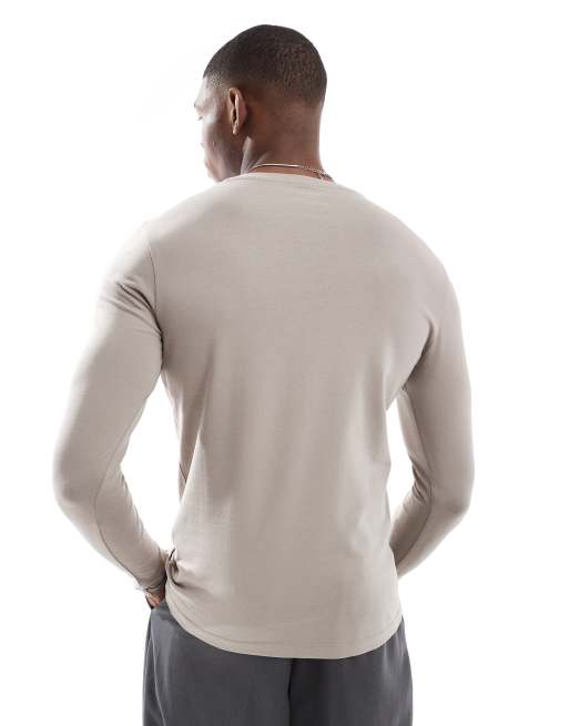 ASOS DESIGN - Maglietta basic attillata a maniche lunghe color pietra, 2 di 4