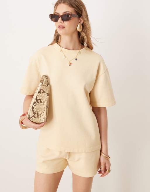 ASOS DESIGN - Maglietta felpata squadrata color latticello in coordinato