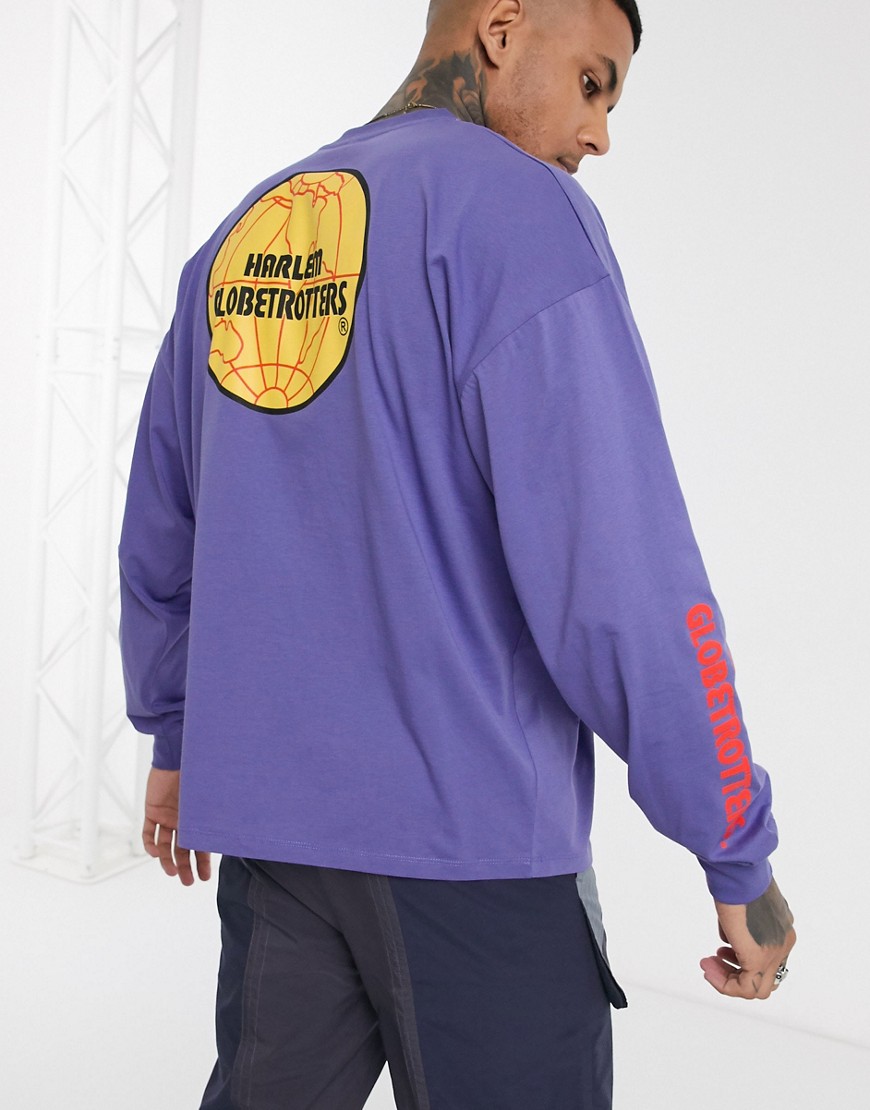 ASOS DESIGN - Maglietta oversize a maniche lunghe con stampe degli Harlem Globetrotters-Viola
