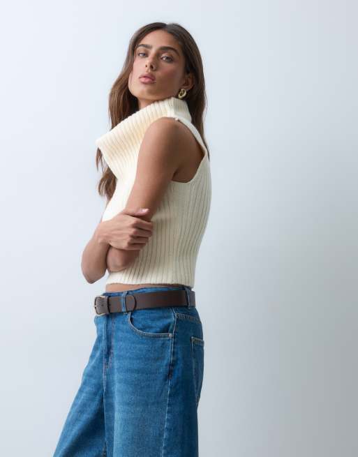 ASOS DESIGN maglione a coste senza maniche con collo a imbuto morbido in écru, 4 di 5