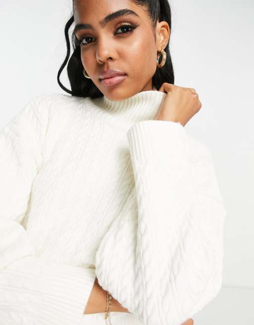 ASOS DESIGN - Maglione accollato a trecce piccole color crema