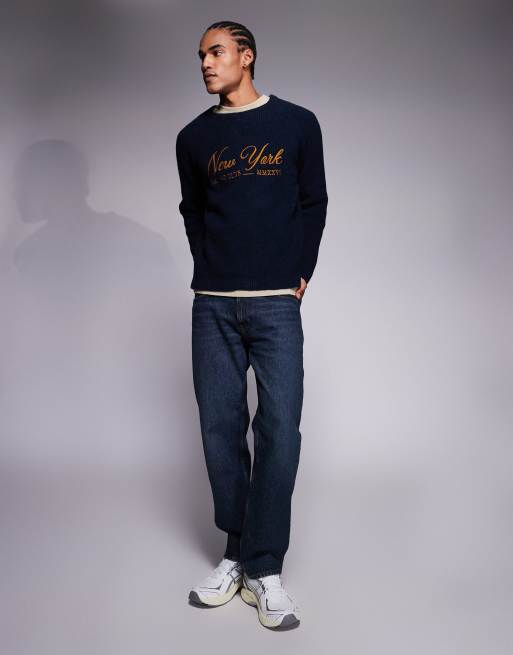 ASOS DESIGN - Maglione comodo blu navy a coste con grafica vintage di New York, 2 di 5