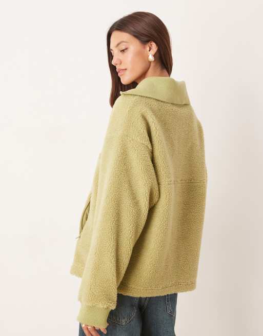 ASOS DESIGN - Maglione in misto maglia e pile borg color verde salvia con zip corta, 2 di 4