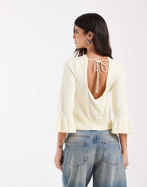 ASOS DESIGN maglione lavorato a maglia con maniche svasate e fiocco sul retro in giallo burro - view 1