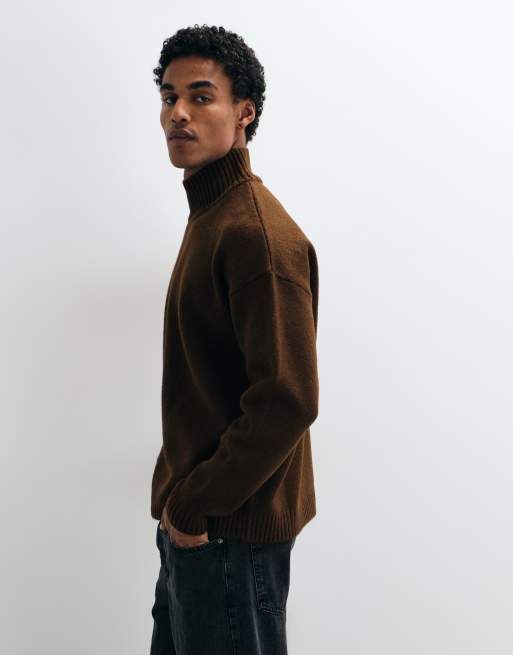 ASOS DESIGN maglione lavorato a maglia super oversize con collo a imbuto marrone, 4 di 5