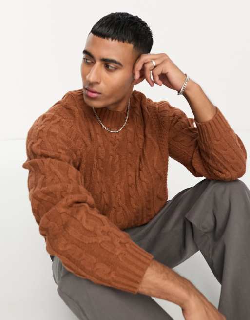 ASOS DESIGN - Maglione lavorato a trecce con collo alto marrone