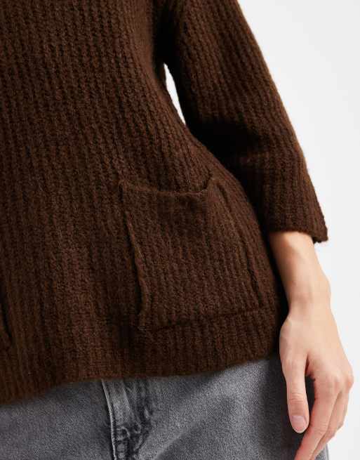 ASOS DESIGN - Maglione marrone con tasche applicate, 4 di 4