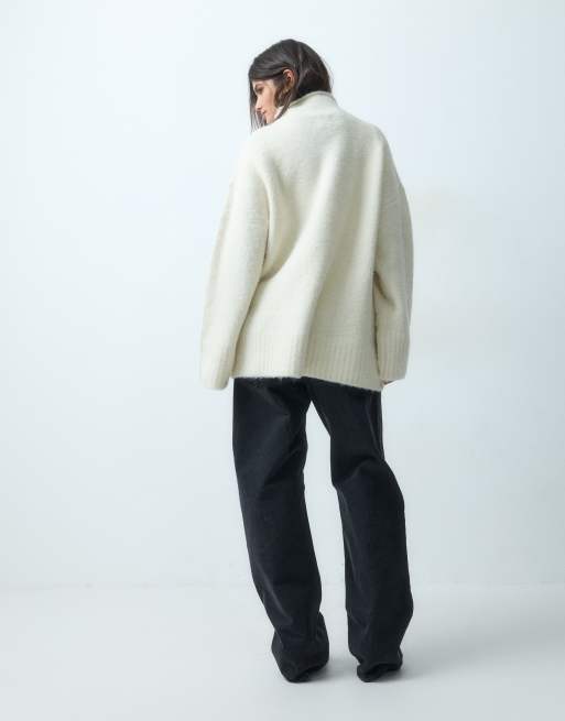 ASOS DESIGN - Maglione oversize color crema con collo a imbuto e bordi arrotolati, 4 di 4