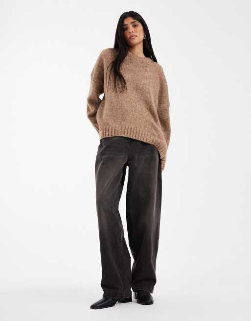 ASOS DESIGN - Maglione oversize girocollo beige scuro con fondo arrotondato, 2 di 4
