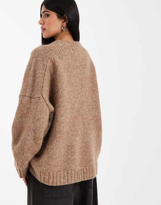 ASOS DESIGN - Maglione oversize girocollo beige scuro con fondo arrotondato, 3 di 4