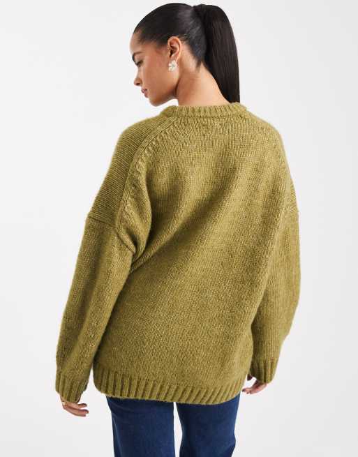 ASOS DESIGN - Maglione oversize girocollo verde oliva con fondo arrotondato, 4 di 4