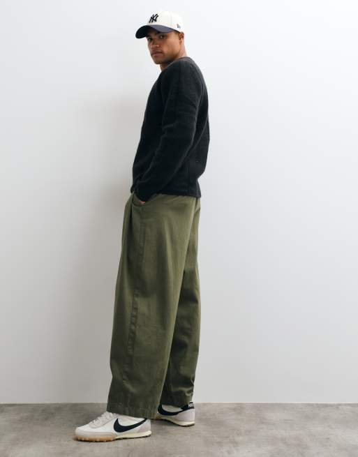 ASOS DESIGN maglione oversize in maglia girocollo nero, 3 di 10