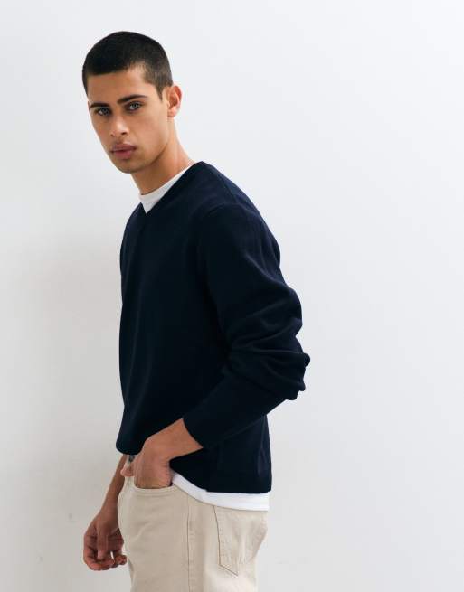ASOS DESIGN maglione oversize lavorato a maglia con scollo a V in blu navy, 4 di 5