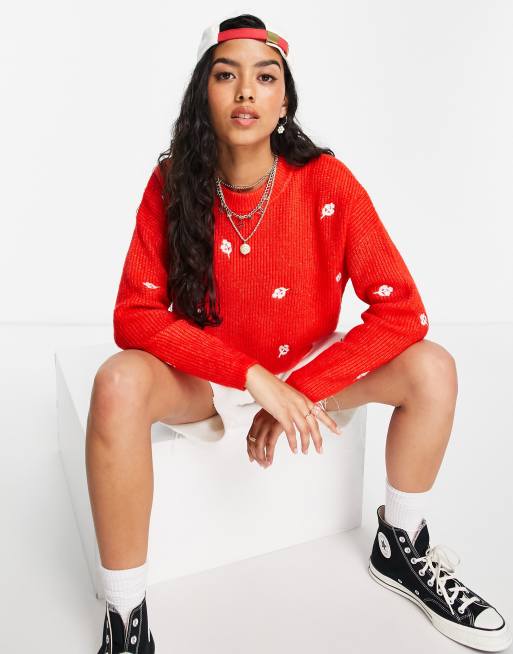 ASOS DESIGN - Maglione rosso con fiori ricamati