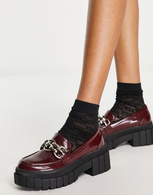 ASOS DESIGN Magnum super chunky chain loafers in burgundy - ASOS Price Checker