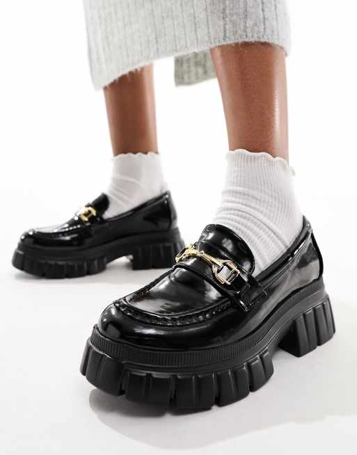 ASOS DESIGN – Magnus – Czarne lakierowane loafersy na grubej podeszwie
