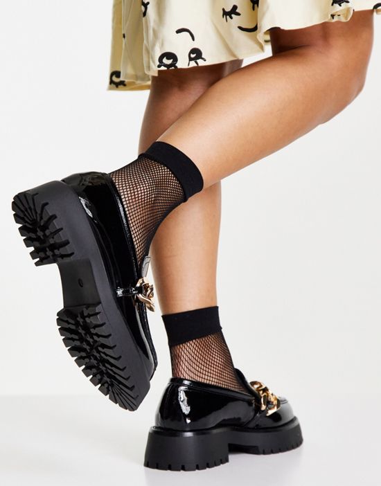 https://images.asos-media.com/products/asos-design-mai-chunky-chain-loafers-in-black-patent/202591045-2?$n_550w$&wid=550&fit=constrain