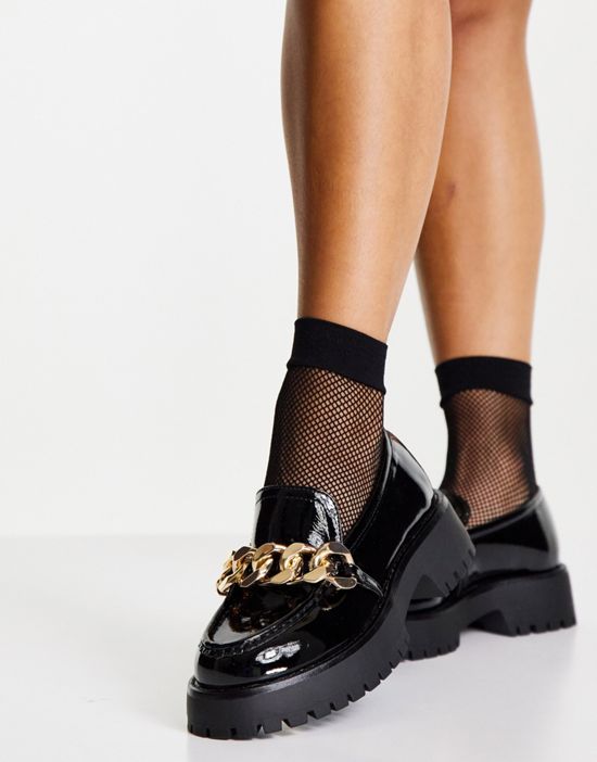 https://images.asos-media.com/products/asos-design-mai-chunky-chain-loafers-in-black-patent/202591045-3?$n_550w$&wid=550&fit=constrain