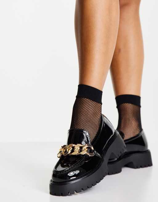 ASOS Design – Mai – Svarta lackade loafers med grov kedja, 3 av 4