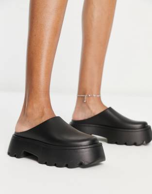 ASOS DESIGN – Mai Tai – Czarne klapki z plastiku na płaskiej grubej podeszwie – BLACK