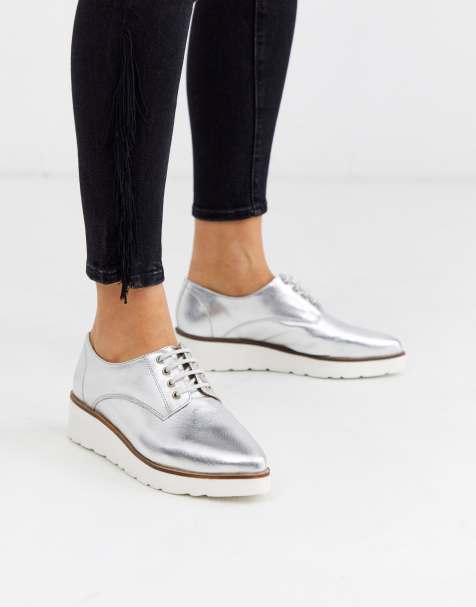ASOS DESIGN - Majesty - Chaussures plates en cuir avec lacets et bout pointu - Argenté
