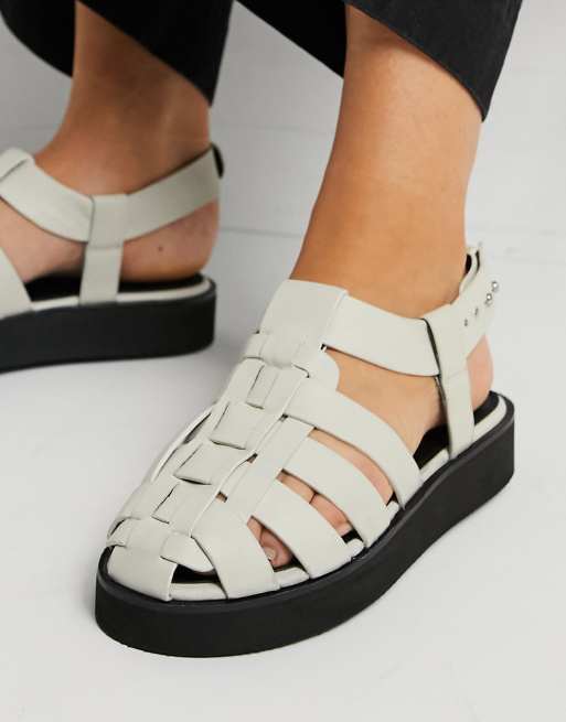 ASOS DESIGN – Mali – Flache Premium-Lederschuhe im Seemannsstil in Creme, 3 von 4