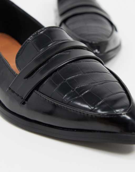 ASOS DESIGN Maltby pointed loafers in black croc ASOS