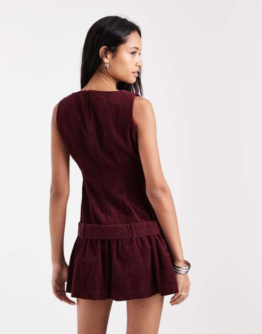 ASOS DESIGN manchester shift miniklänning med bältesdetalj i burgundy, 4 av 4