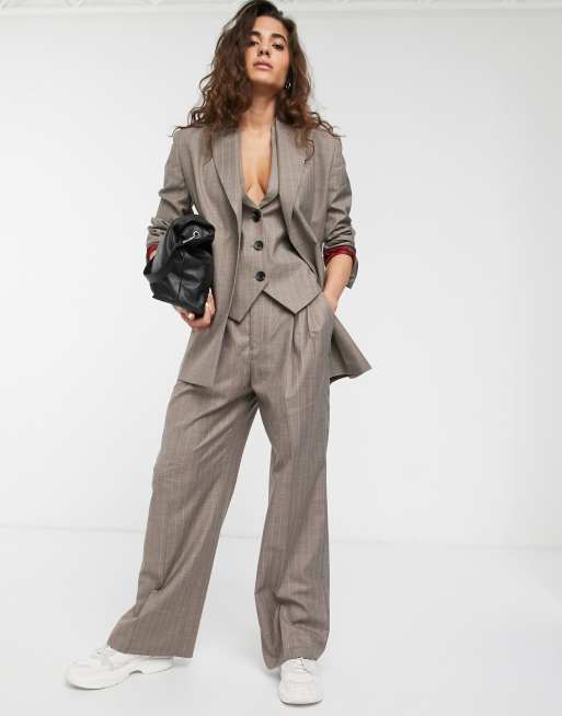 ASOS DESIGN – Anzug mit Weste mit Nadelsteifen in Grau, 3 von 3