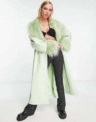ASOS DESIGN - Manteau en imitation cuir avec ceinture et bords imitation peau de mouton - Pistache