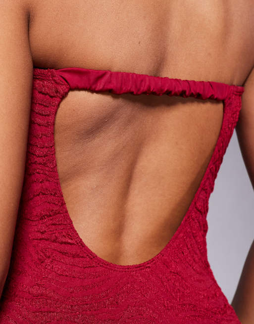 ASOS DESIGN - Maria - Bandeau-badpak met textuur in bordeauxrood, 3 van 4