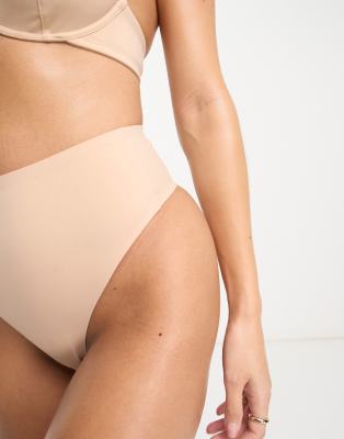 ASOS DESIGN - Marina - Figurformender Tanga in Beige mit hohem Bund-Neutral