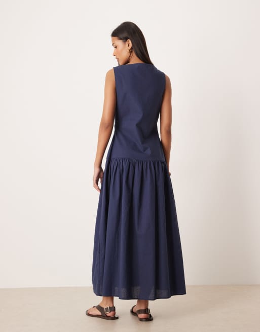 ASOS DESIGN – Marinblå, asymmetrisk kostymvästklänning i maxilängd med rak ringning och sänkt midja , 2 av 4