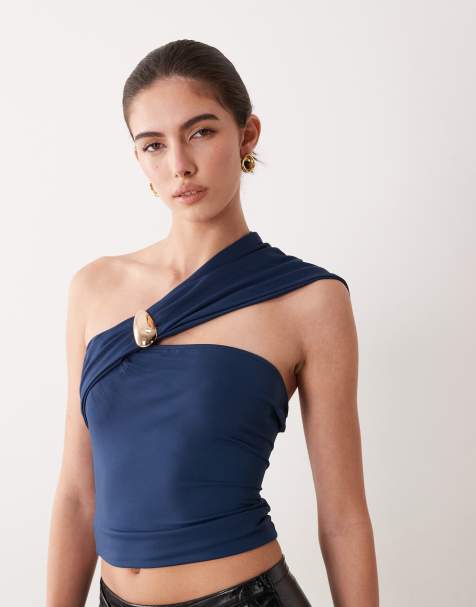 ASOS DESIGN – Marinblå, asymmetrisk topp med metalldetalj - view 1